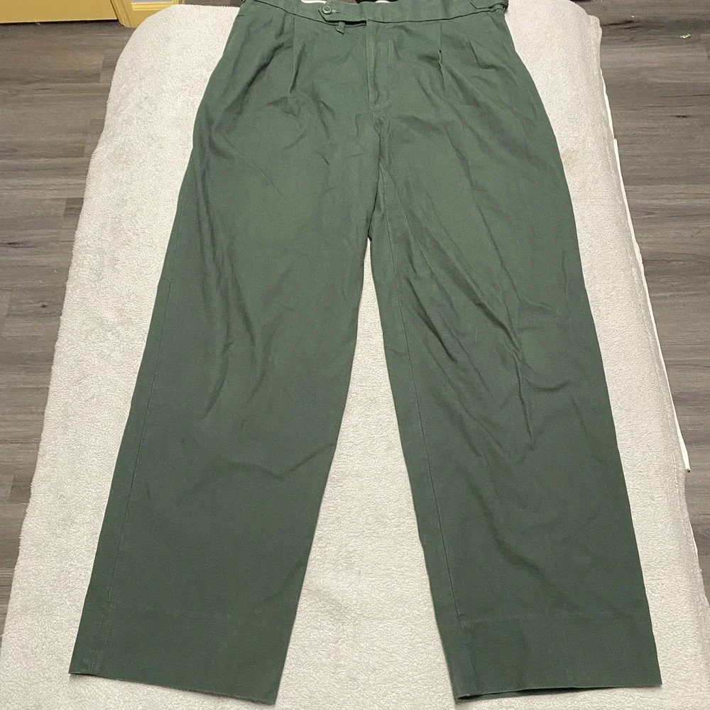 Banana Republic BR Athletics Pleated Pants Men 34‎ Green Side Cinch Trouser